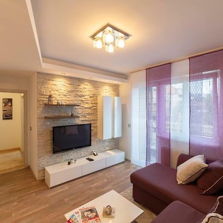 Vf Kragujevac Apartments Extérieur photo