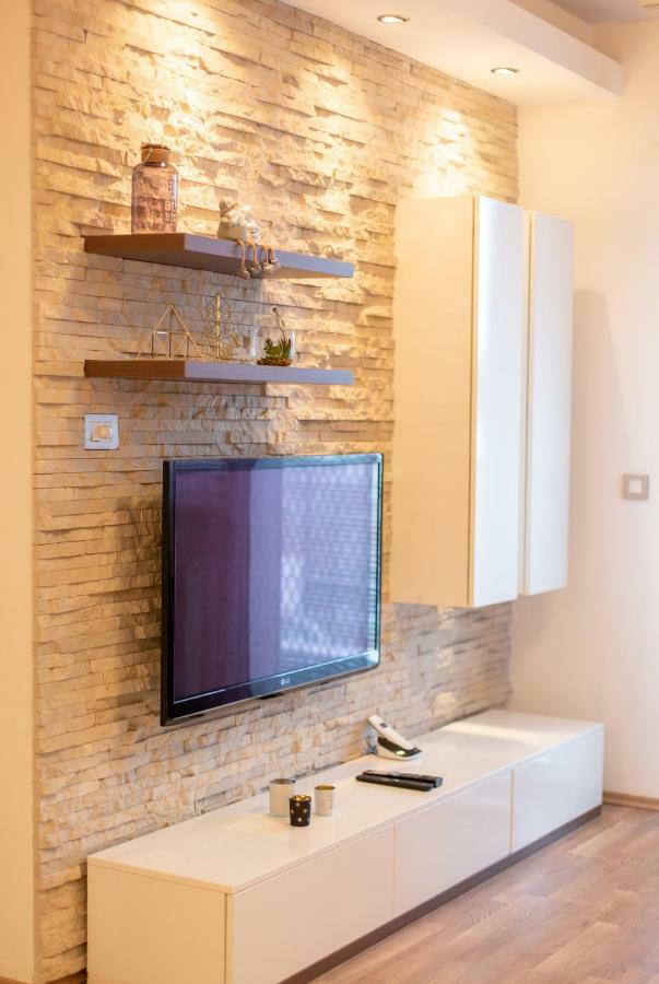 Vf Kragujevac Apartments Extérieur photo